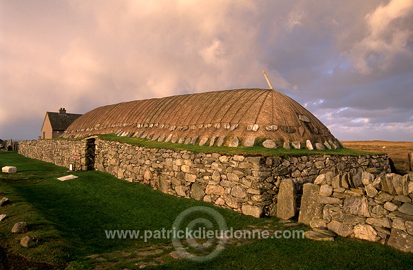 Black house, Arnol, Lewis, Scotland -  Lewis, Ecosse - 18730