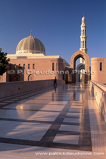 Muscat, Grand Mosque Sultan Qaboos - Grande Mosquée, OMAN (OM10472)