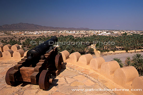 Nakhl fort, Batinah region - citadelle de Nakhl, Batinah, OMAN (OM10032)