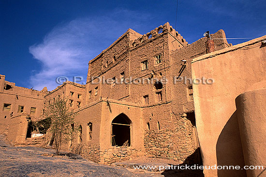 Traditional architecture in Al Hamra -  Vieux quartiers d'Al Hamra (OM10151)