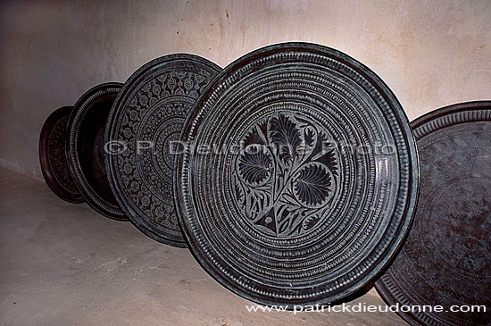 Jabrin fort, domestic items - Citadelle de Jabrin, objets, OMAN (OM10117)