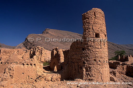 Tanuf, ruined village - Tanuf, village abandonné, OMAN (OM10009)