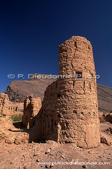 Tanuf, ruined village - Tanuf, village abandonné, OMAN (OM10010)