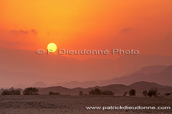 Sur. Sunset over Eastern Hajar- Couchant sur Hajar oriental, Oman (OM10269)