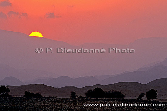 Sur. Sunset over Eastern Hajar- Couchant sur Hajar oriental, Oman (OM10271)
