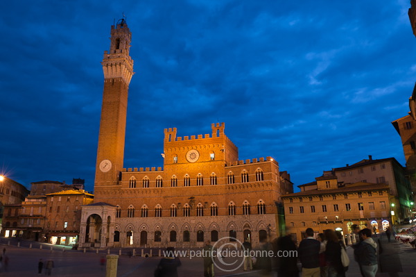 Siena, Tuscany - Sienne, Toscane - it01817