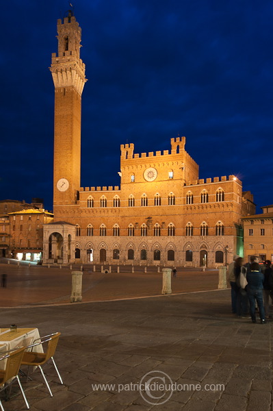 Siena, Tuscany - Sienne, Toscane - it01820