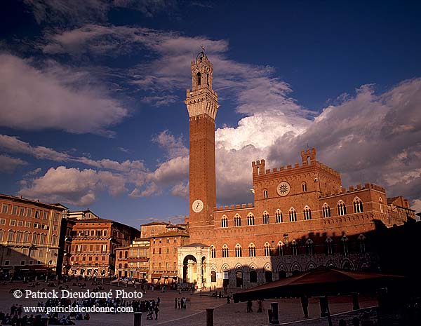 Tuscany, Siena, Palazzo Pubblico -  Toscane, Sienne, le Campo 12537