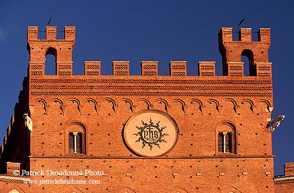 Tuscany, Siena, Palazzo Pubblico -  Toscane, Sienne, palais  12558