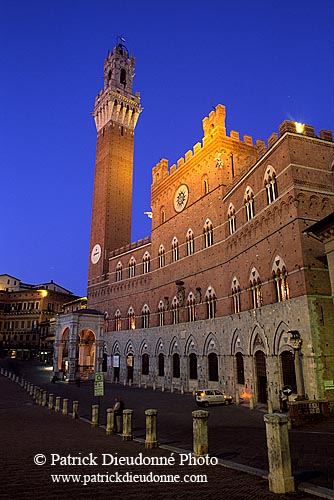 Tuscany, Siena, Piazza del Campo -  Toscane, Sienne, le Campo  12563