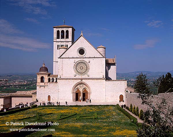 Umbria, Assisi, basilica St Francesco - Ombrie, Assise  12071