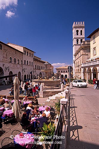 Umbria, Assisi, Piazza del Comune - Ombrie, Assise  12082