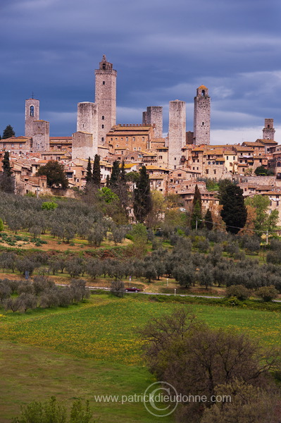 San Gimignano, Tuscany - San Gimignano, Toscane - it01401