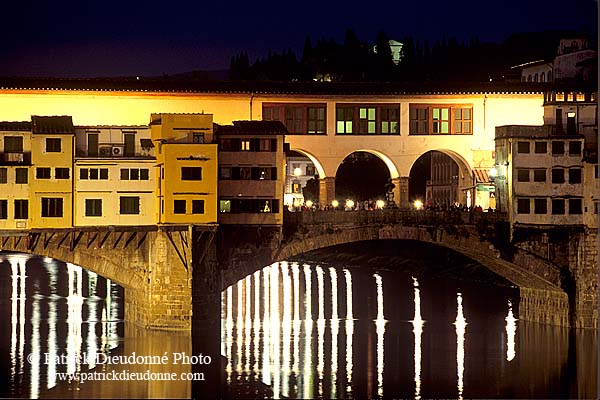 Tuscany, Florence, Ponte Vecchio - Toscane, Florence  12353
