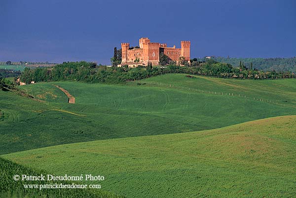 Tuscany, Crete region - Toscane, paysage des Crete    12247