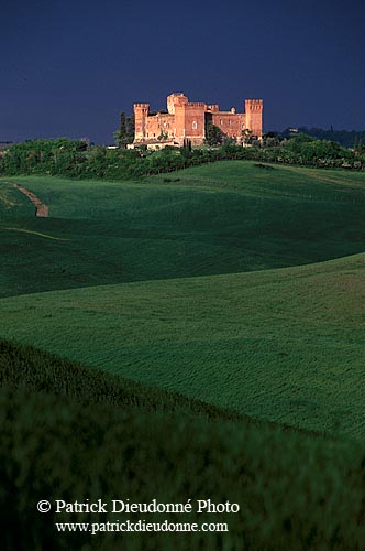 Tuscany, Crete region - Toscane, paysage des Crete    12248