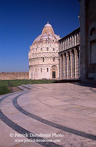 Tuscany, Pisa, Baptistery - Toscane, Pise, Baptistère   12501