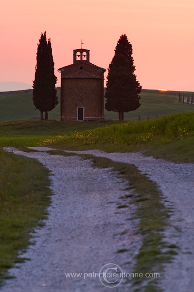 Tuscan chapel, Tuscany - Chapelle, Toscane - it01288