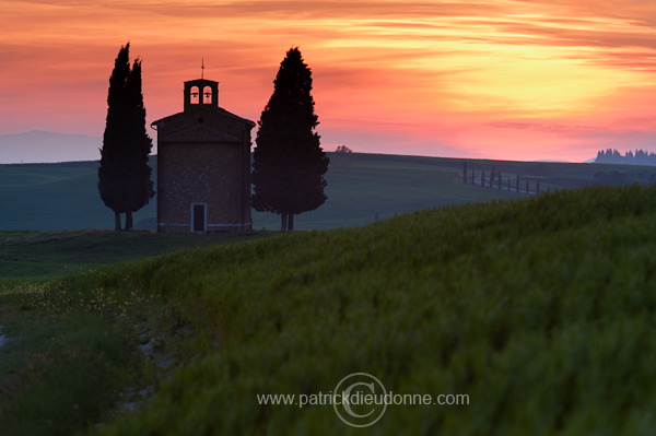 Tuscan chapel, Tuscany - Chapelle, Toscane - it01330