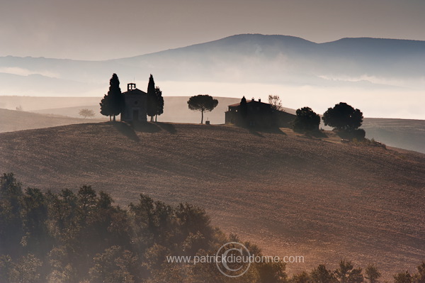 Tuscan chapel, Tuscany - Chapelle, Toscane - it01713