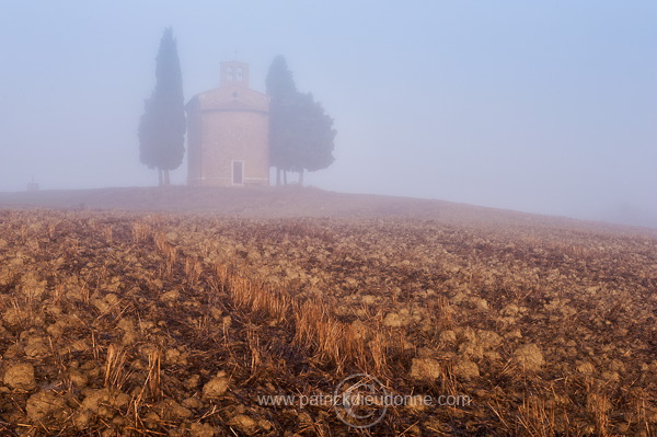 Tuscan chapel, Tuscany - Chapelle, Toscane - it01841