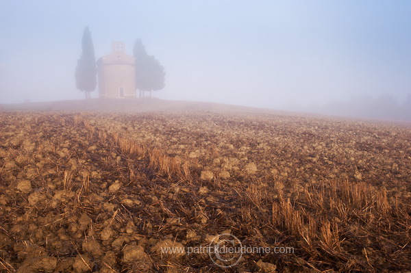 Tuscan chapel, Tuscany - Chapelle, Toscane - it01844