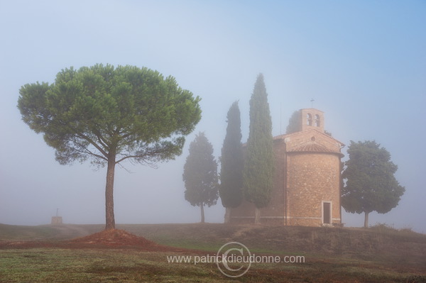 Tuscan chapel, Tuscany - Chapelle, Toscane - it01848