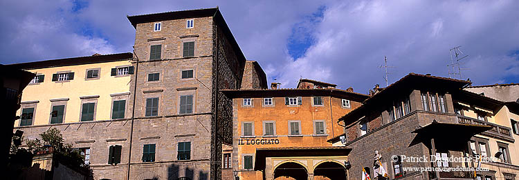 Tuscany, Cortona: Piazza della Repubblica - Toscane, Cortone  12219