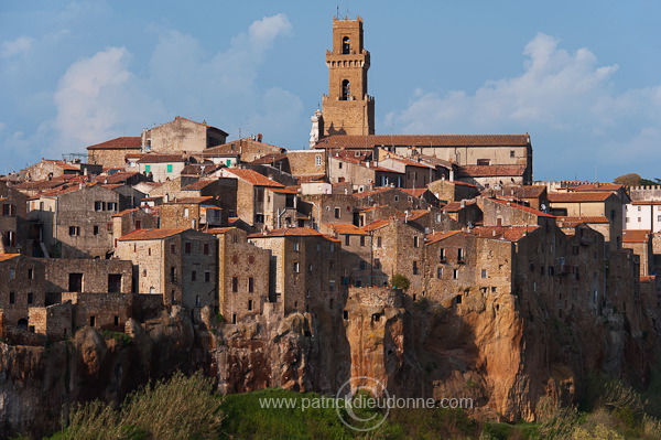 Pitigliano, Tuscany - Pitigliano, Toscane - it01242