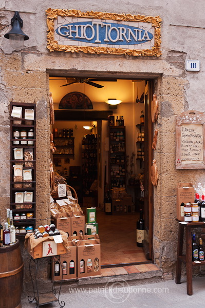 Pitigliano, Tuscany - Pitigliano, Toscane - it01244