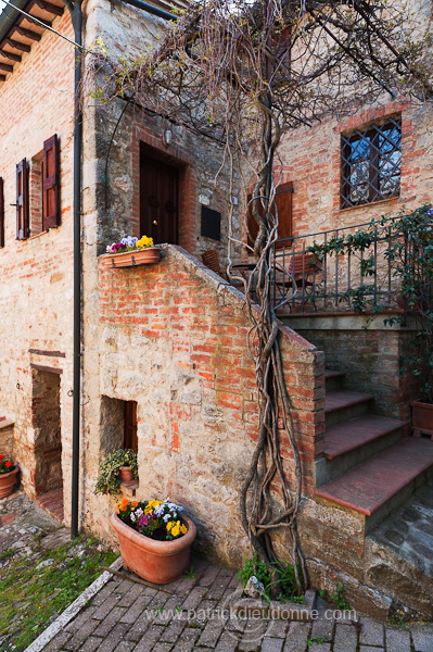 Rocca d'Orcia, Tuscany - Rocca d'Orcia, Toscane it01375