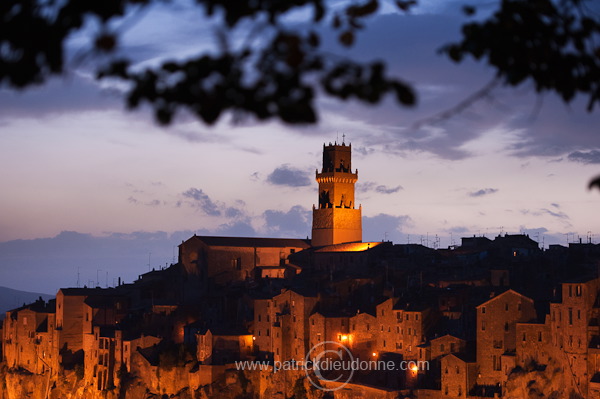 Pitigliano, Tuscany - Pitigliano, Toscane - it01512