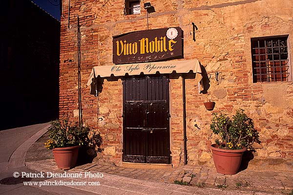 Tuscany, Montepulciano - Toscane, Montepulciano  12439