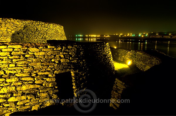 Clickhimin broch, Lerwick, Shetland, Scotland. - Broch de Clickhimin  12993