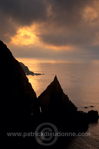 Fair Isle, north coast, Shetland, Scotland - Côte nord de Fair Isle 13032