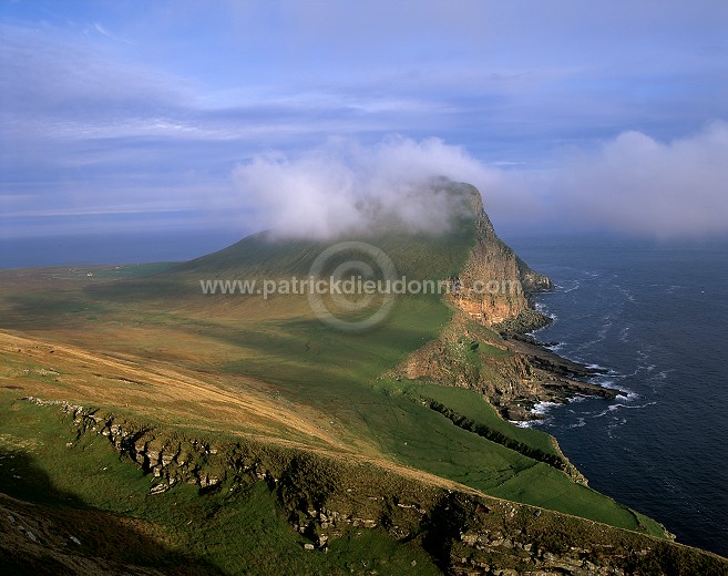 Foula, Shetland : The Noup (248 m) -  Falaises de The Noup, Foula  13143