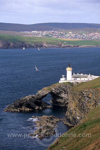 Bressay lighthouse, Bressay Sound & Lerwick, Shetland. - Phare de Bressay 13181