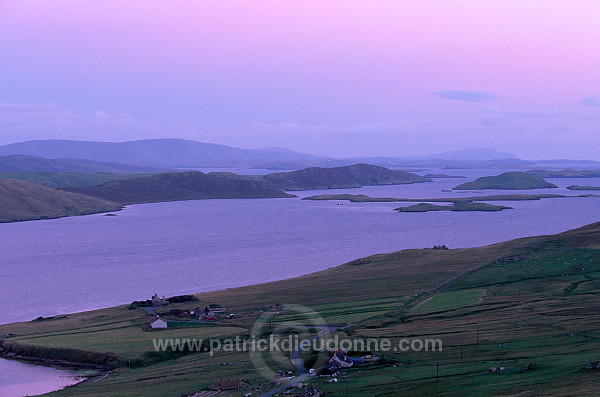 Mainland: Weisdale Voe at sunset, Shetland -  Weisdale Voe (fjord) au couchant  13322