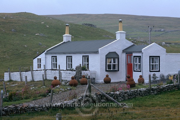 Shetland house, mainland, Shetland - Maison shetlandaise traditionnelle  13337