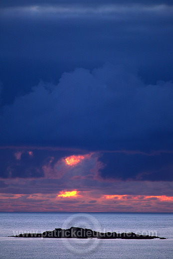 Red Sunset from West Burra, Shetland - Couchant depuis West Burra  13358