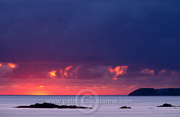 Red Sunset from West Burra, Shetland - Couchant depuis West Burra 13360