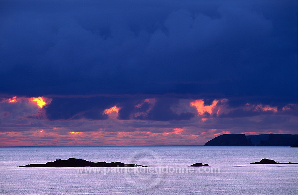 Red Sunset from West Burra, Shetland - Couchant depuis West Burra  13362