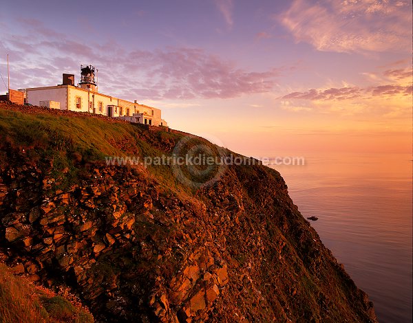 Sumburgh Head lighthouse, Shetland - Couchant sur le phare de Sumburgh 13419