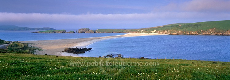 St Ninian sand tombolo, Shetland, Scotland - Tombolo de St Ninian  13373