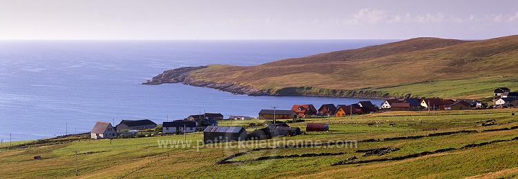 Gulberwick, near Lerwick, Mainland, Shetland / le village de Gulberwick  13432