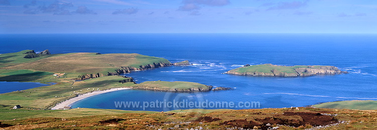 Bay of Scousburgh, South Mainland, Shetland -  Baie de Scousburgh  13440