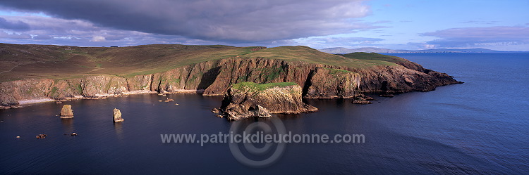 Westerwick cliffs, West mainland, Shetland - Falaises de Westerwick, Shetland  13476