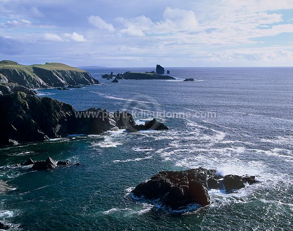 Hillswick Ness and The Drongs, Shetland -  Hillswick Ness et the Drongs  13593