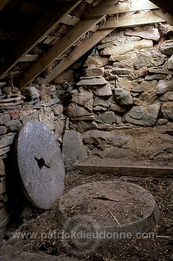 Huxter restored Mills, West mainland, Shetland  -  Moulins à eau à Huxter  13728