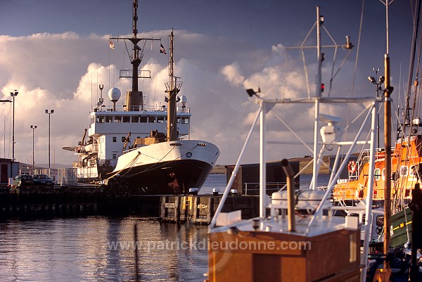 Lerwick harbour, Shetland, Scotland - Port de Lerwick, Shetland  13819